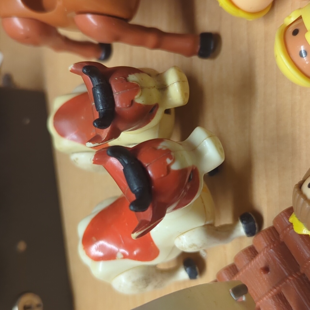 vintage 1980s Playskool Li'l Playmates shelcore huge 38pc toy lot - Picture 14 of 15